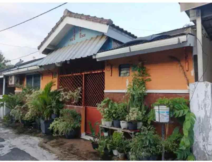 dijual rumah perum keteguhan permai tahap 1