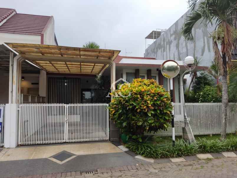 dijual rumah perum permata jingga malang