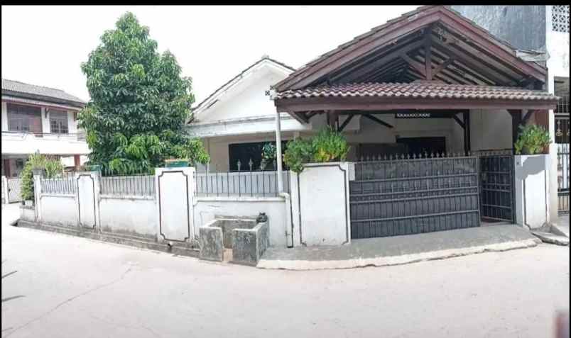 dijual rumah perum pondok cipta bintara