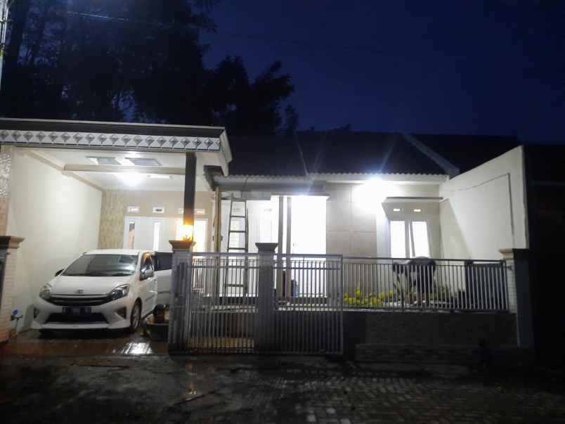 dijual rumah perumahan bedali agung