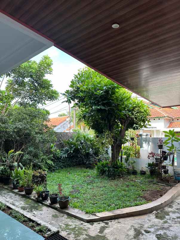 dijual rumah perumahan bukit permai