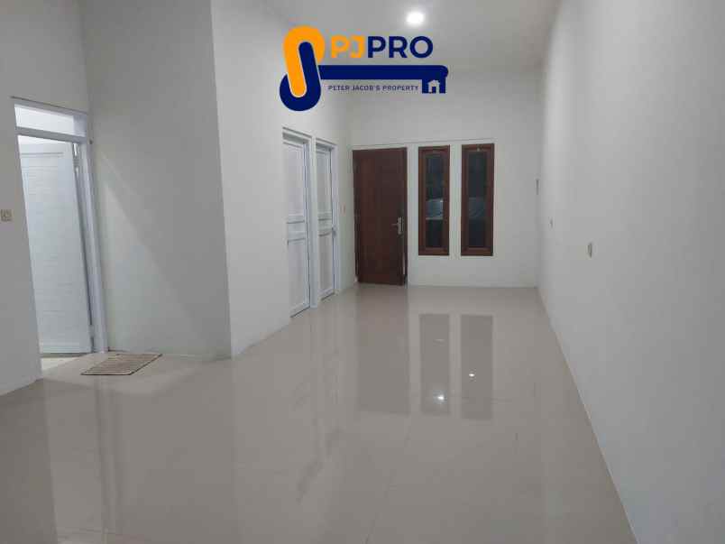 dijual rumah perumahan duta bumi 1