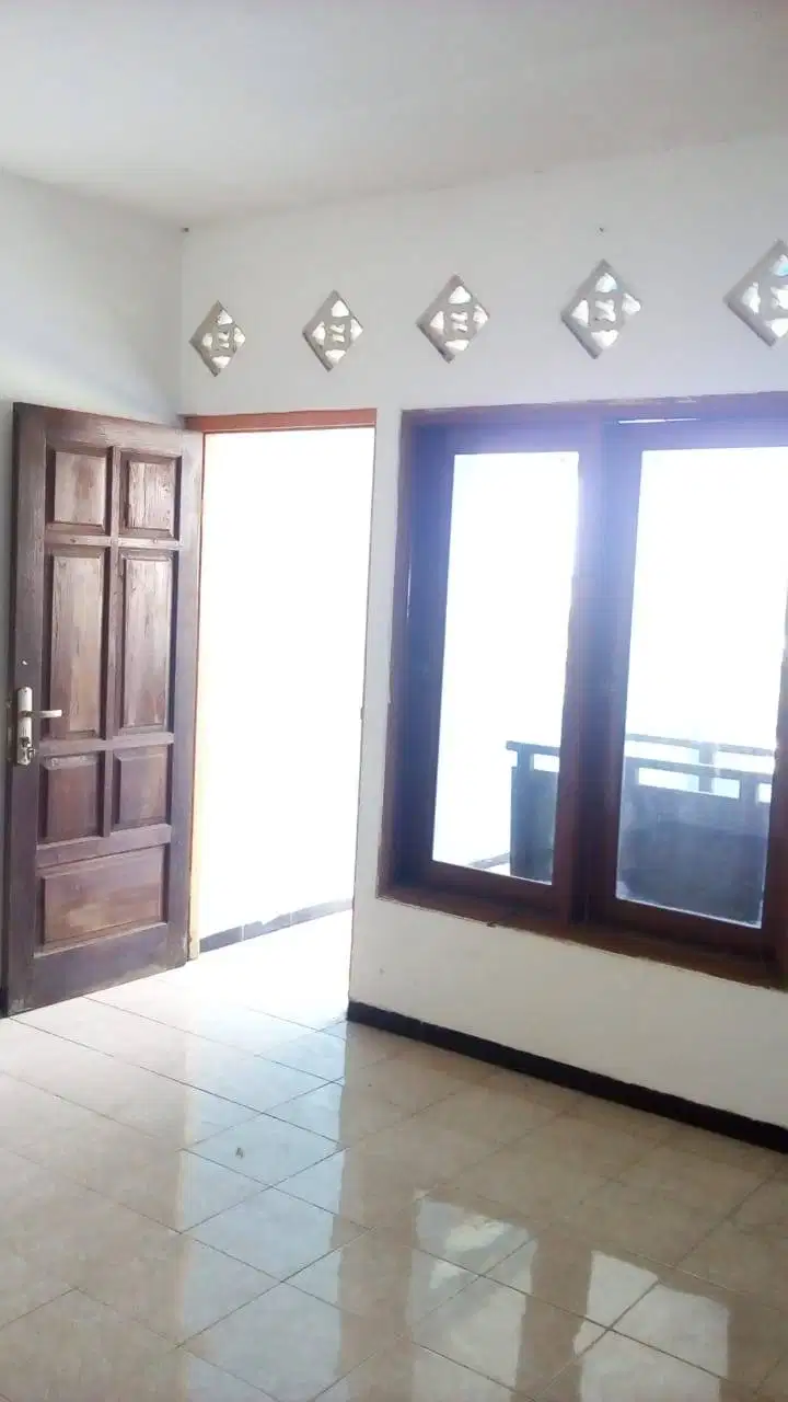 dijual rumah perumahan gedongombo