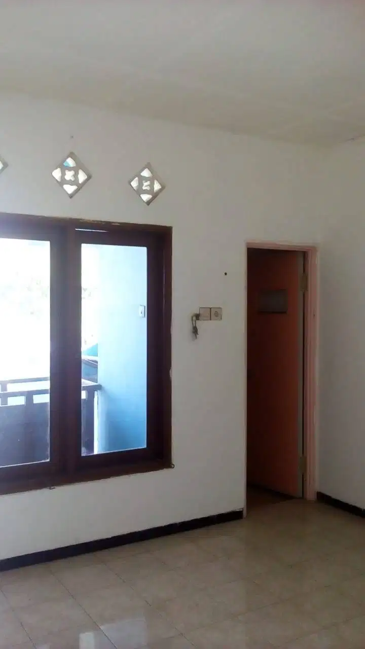 dijual rumah perumahan gedongombo