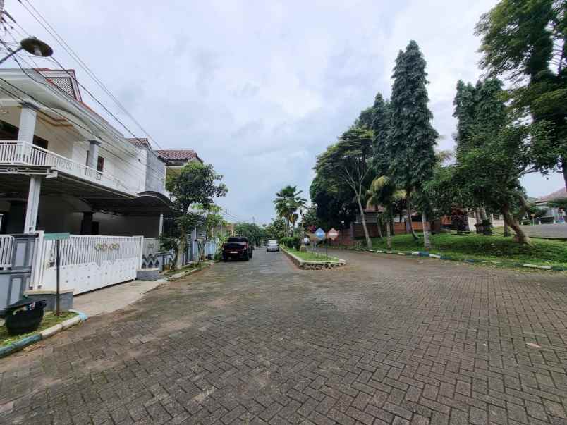 dijual rumah perumahan graha dewata