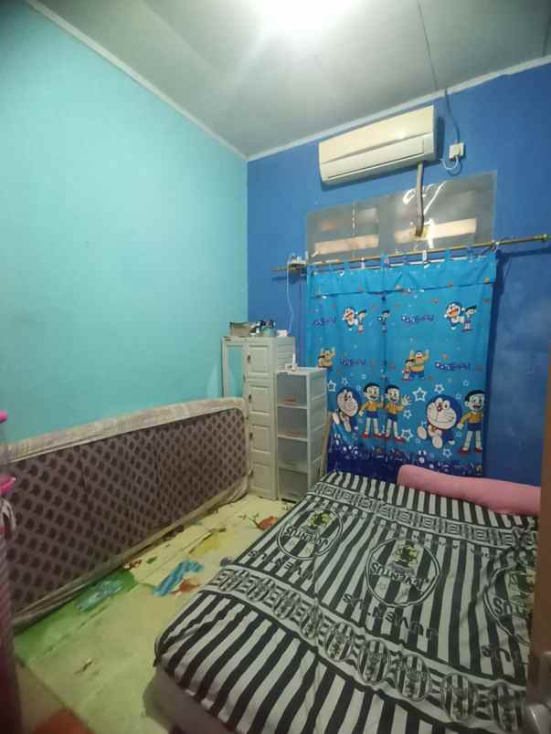 dijual rumah perumahan graha kalimas