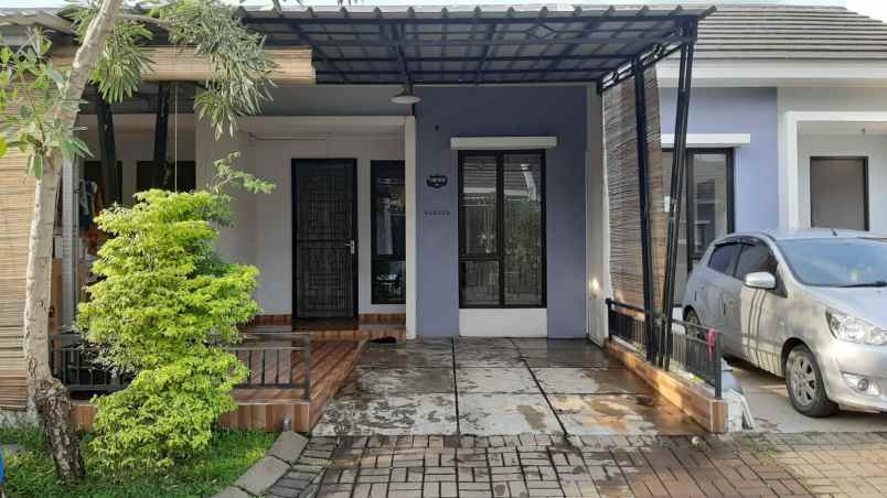 dijual rumah perumahan grand batavia