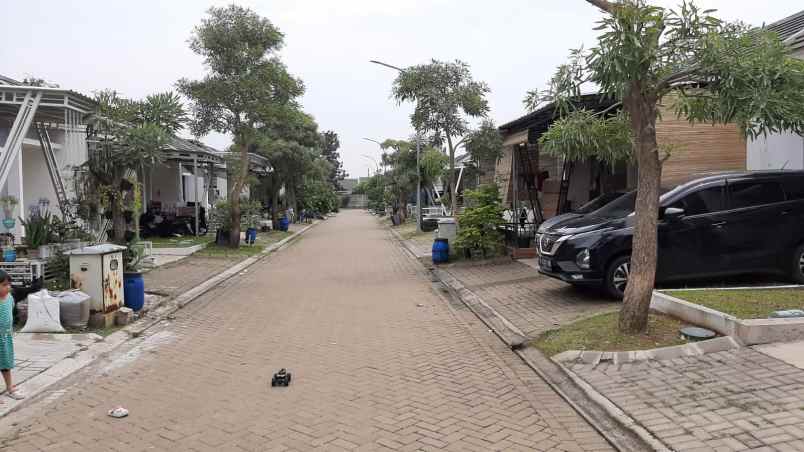 dijual rumah perumahan grand batavia