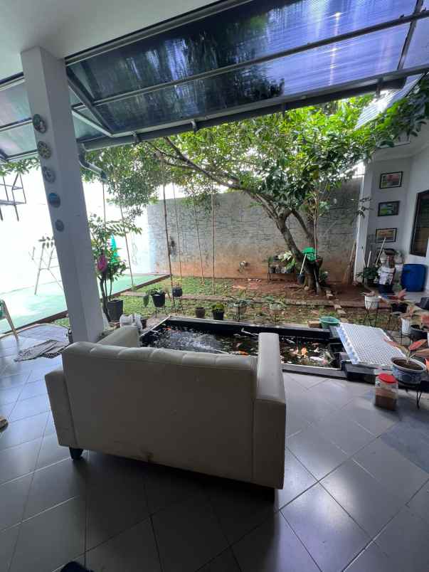 dijual rumah perumahan kemang pratama 2