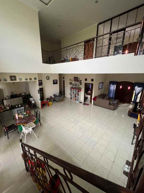 dijual rumah perumahan kemang pratama 2