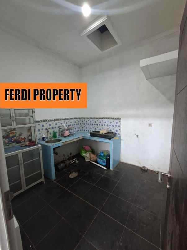 dijual rumah perumahan metland transyogie