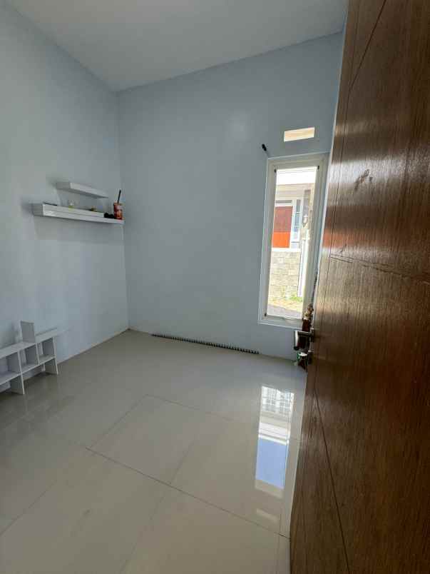 dijual rumah perumahan o3