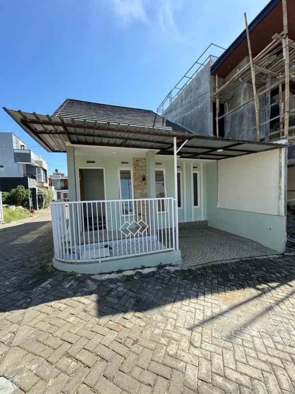 dijual rumah perumahan o3