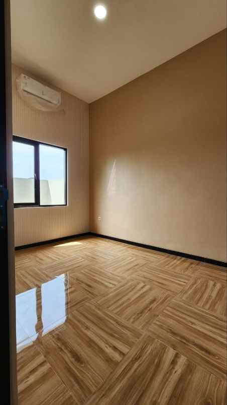 dijual rumah perumahan pondok nirwana