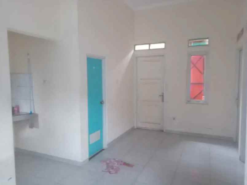 dijual rumah perumahan puri diara ii