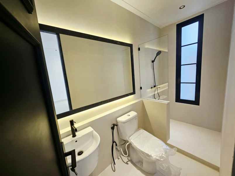 dijual rumah perumahan purimas