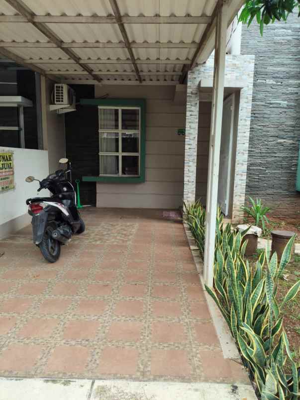 dijual rumah perumahan serpong garden 2