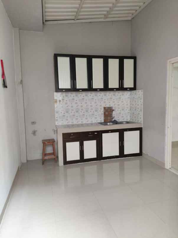 dijual rumah perumahan serpong garden 2