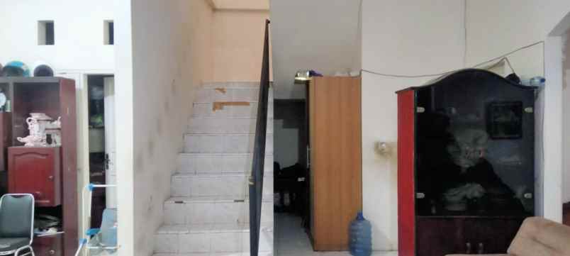 dijual rumah perumahan taman gosyen