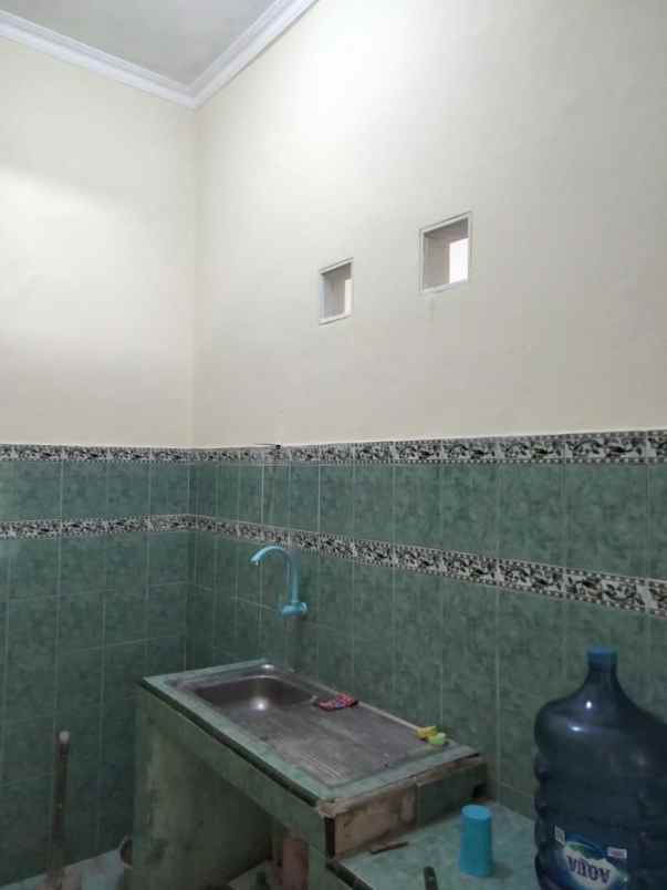 dijual rumah perumahan taman sentosa