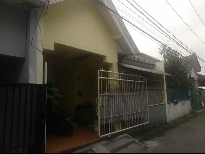 dijual rumah ploso timur