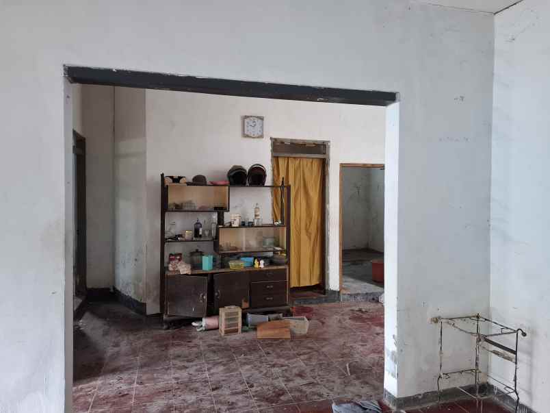 dijual rumah pojok di perumahan muktisari jember