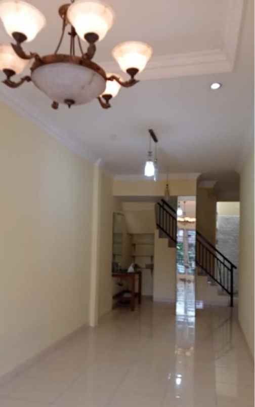 dijual rumah pondok benda