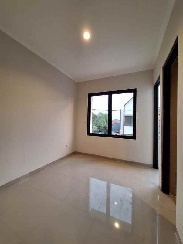 dijual rumah pondok benda pamulang