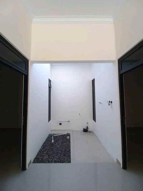 dijual rumah potorono