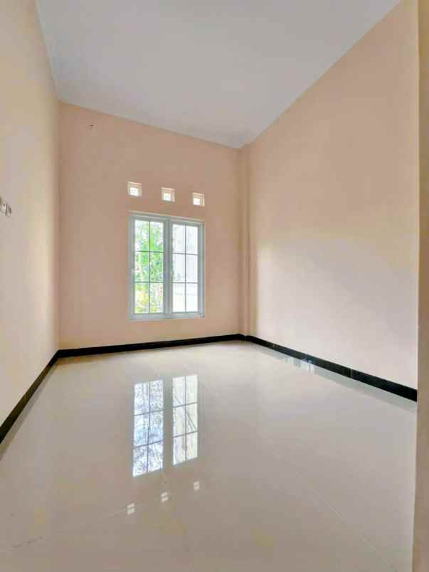 dijual rumah potorono