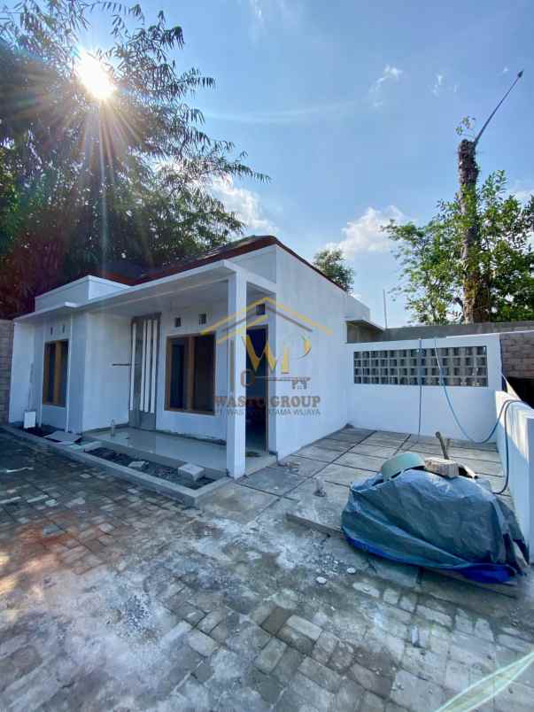 dijual rumah prambanan sleman