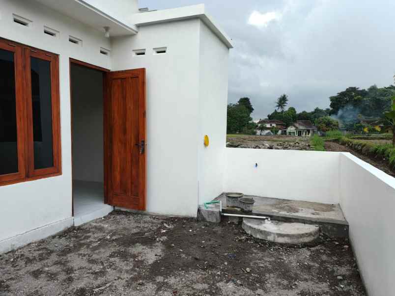 dijual rumah prambanan utara exsit tol