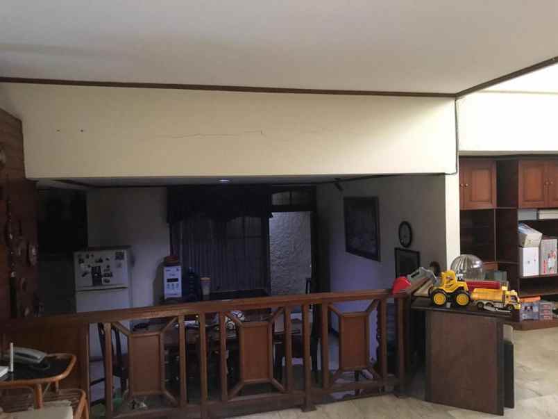 dijual rumah prapen indah