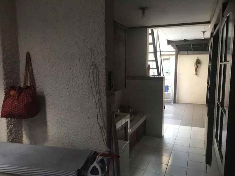 dijual rumah prapen indah