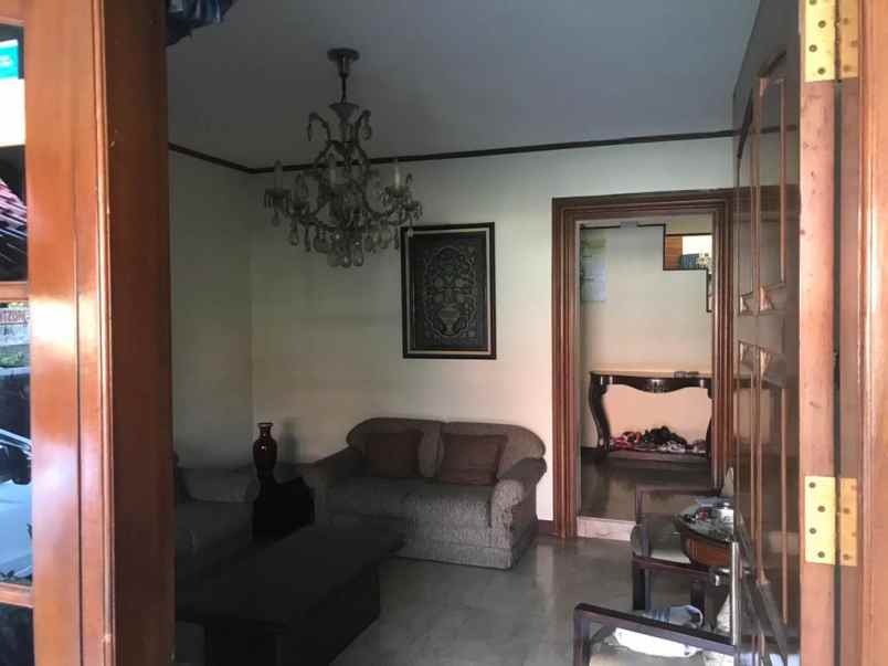 dijual rumah prapen indah