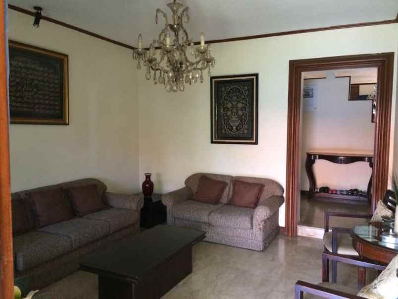 dijual rumah prapen indah