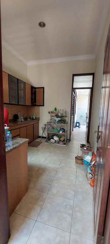 dijual rumah prapen indah