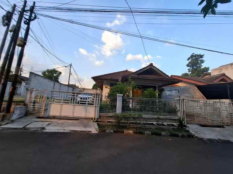 dijual rumah pratista antapani bandung