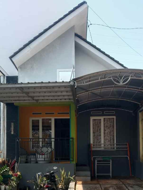 dijual rumah pudakpayung