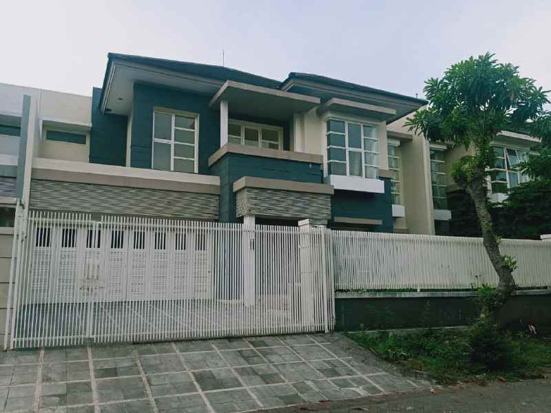 dijual rumah puri galaxy bamboo lakes