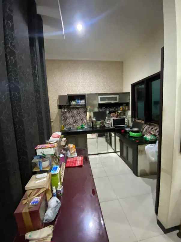 dijual rumah purimas jl pura besakih