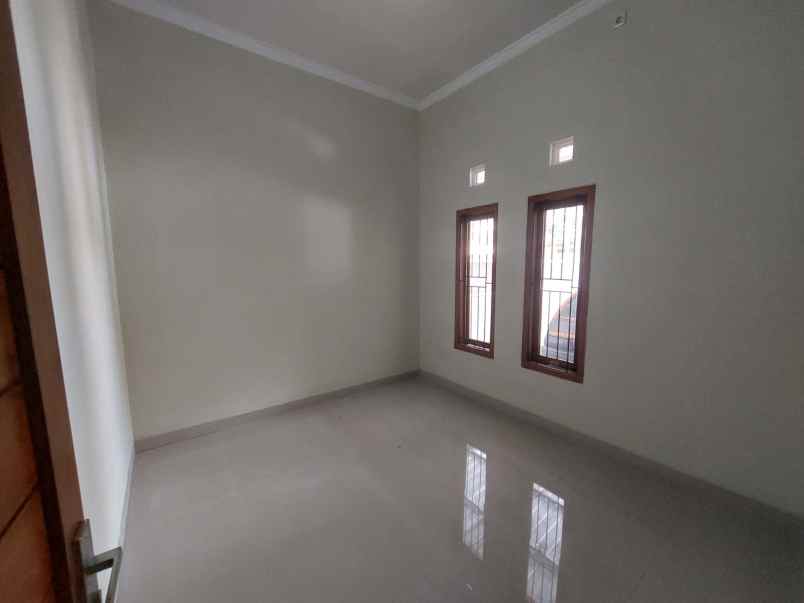 dijual rumah purwomartani