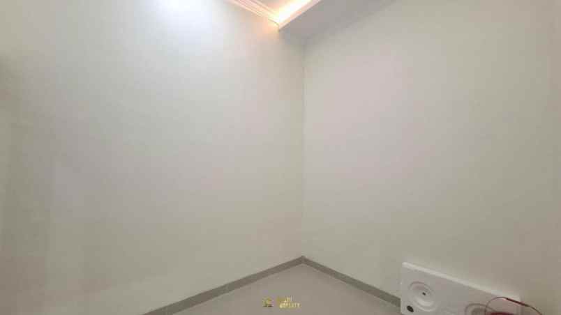 dijual rumah purwomartani