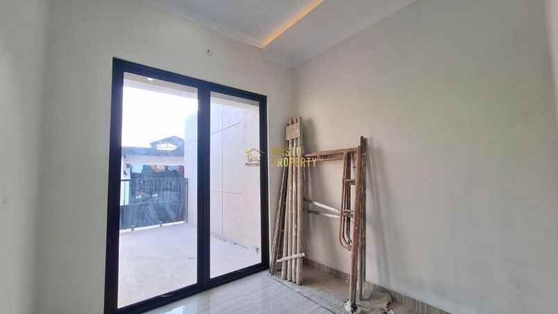 dijual rumah purwomartani kalasan