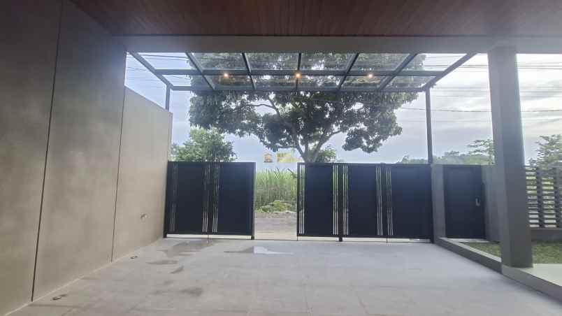 dijual rumah purwomartani kalasan