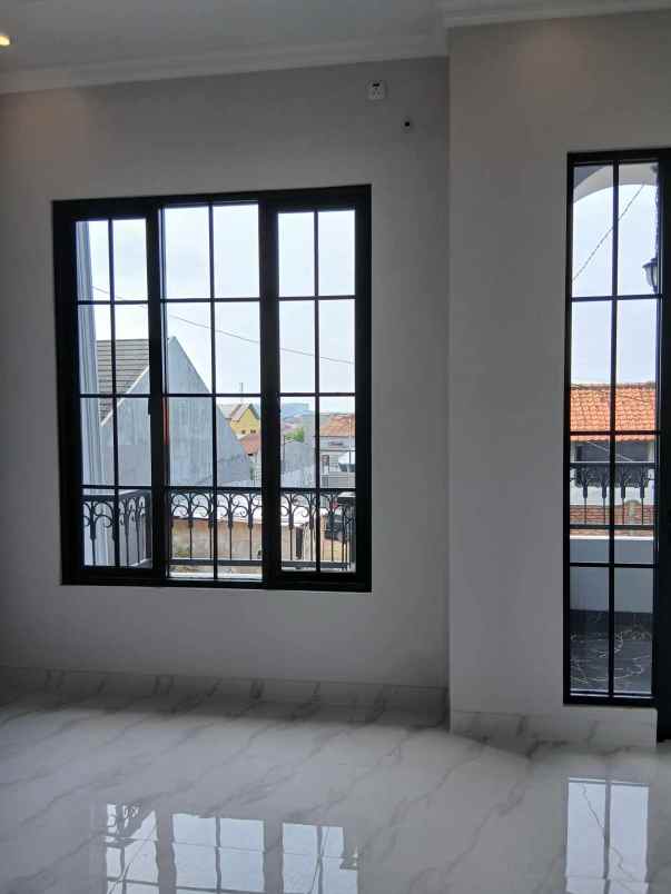 dijual rumah raden saleh