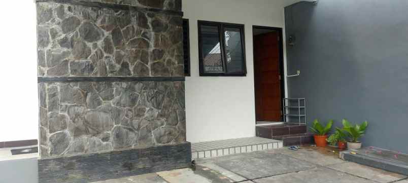 dijual rumah radio dalam gandaria utara