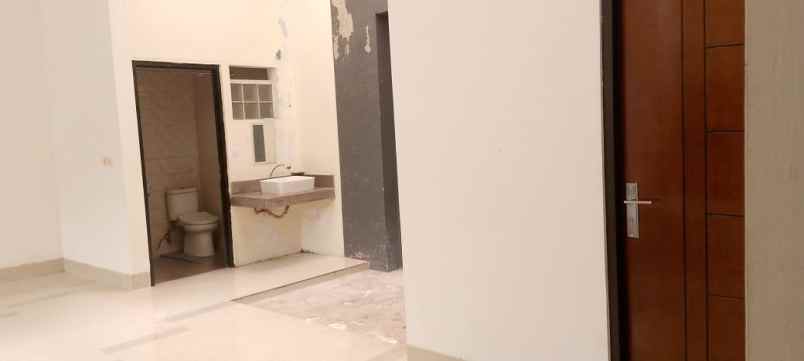 dijual rumah radio dalam gandaria utara