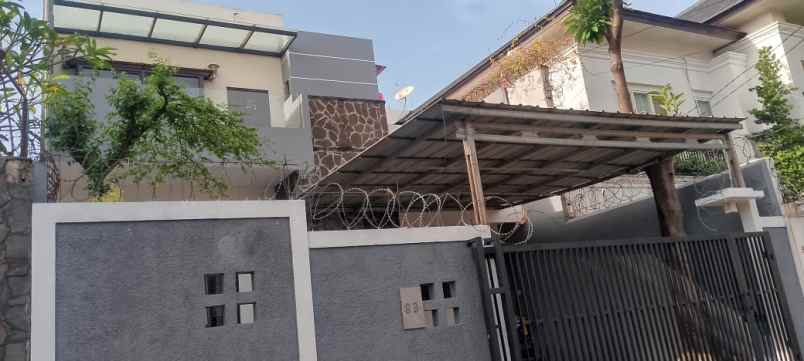 dijual rumah radio dalam gandaria utara