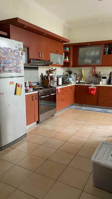 dijual rumah raffles hills housing